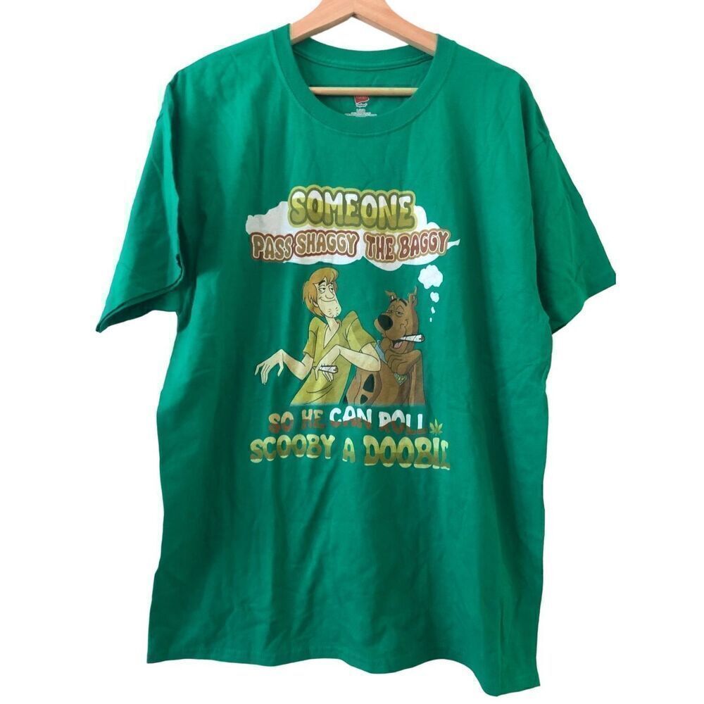 Scooby Doo Pass the Baggy T-shirt Men’s Size Large